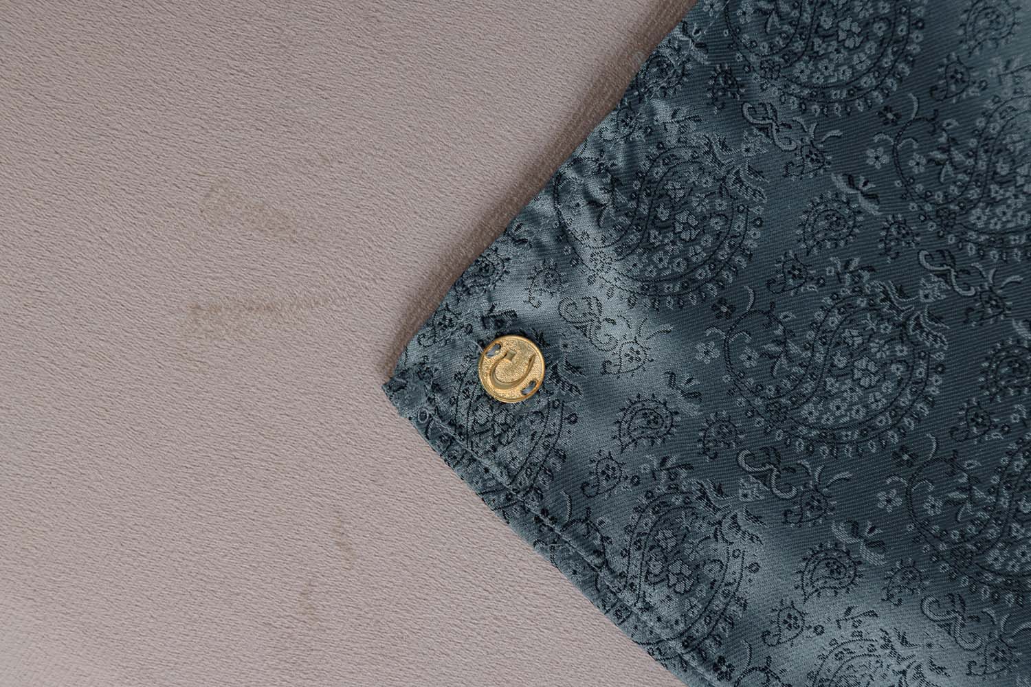 Kurdish Almond Motif